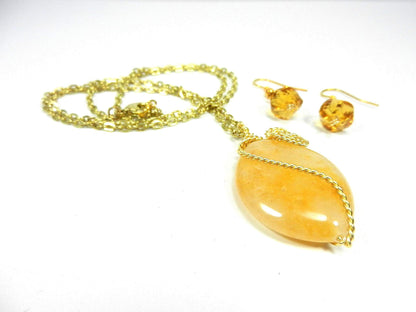 Gold Wire Wrapped Light Yellow Agate Gemstone Pendant with Matching Gold Crystal Earrings