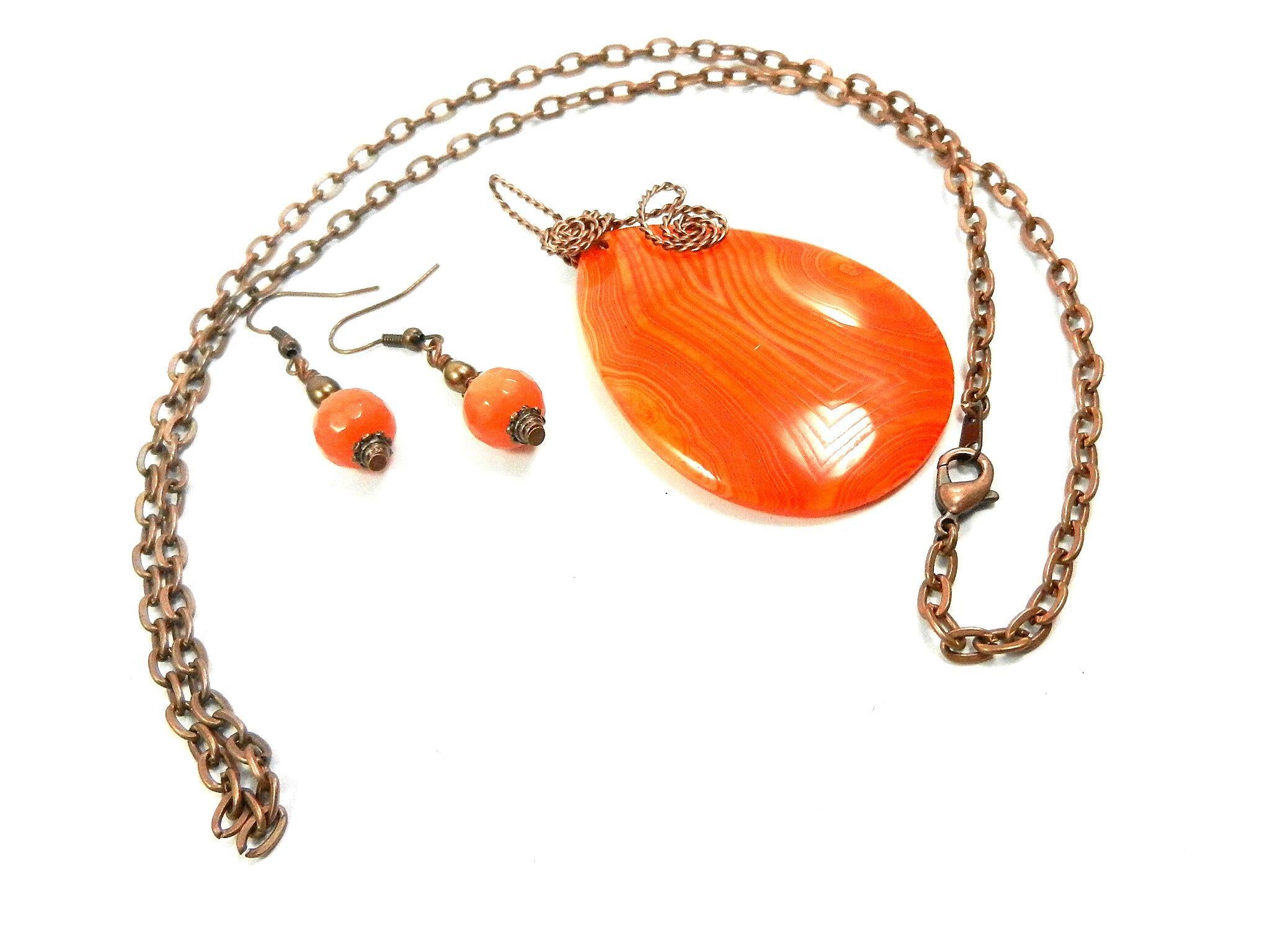 Antique Copper Wire Wrapped Orange and Yellow Banded Agate Pendant Necklace with Matching Round Faceted Agate Earrings