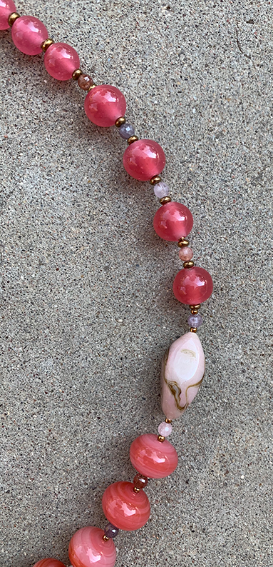 Necklace Set | Flower agate pendant, pink/rose palette mid-century glass beads