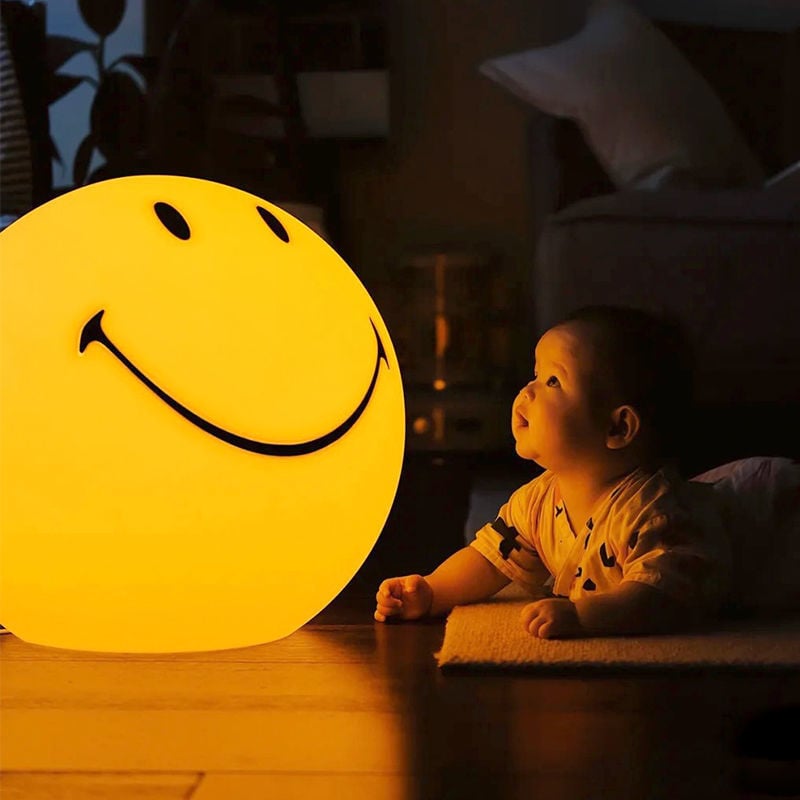 XL SMILEY LAMP