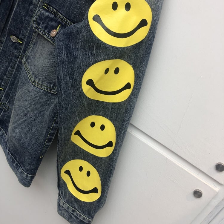 PHILIPPO NOMMO SMILEY FACE WASHED DENIM JEAN JACKET