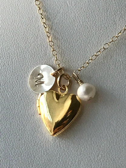Gold Heart Locket Necklace,Gold Locket Necklace,Dainty Locket Necklace,Valentine's Mother's Day gift,Family Necklace,Minimal Locket Necklace